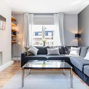 Bright, Modernised Close To Borough Market London