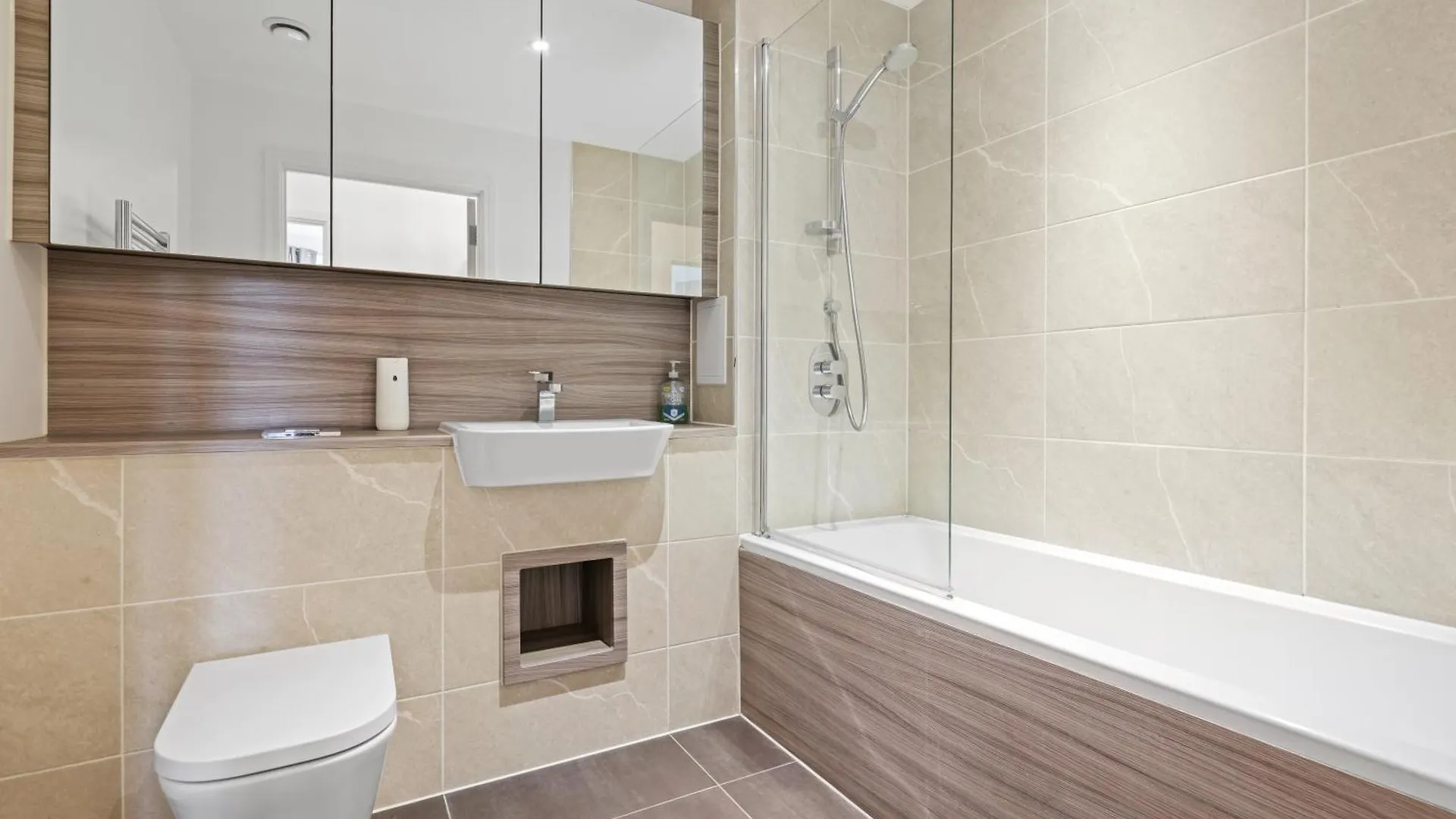 Canning Town Apartment London United Kingdom
